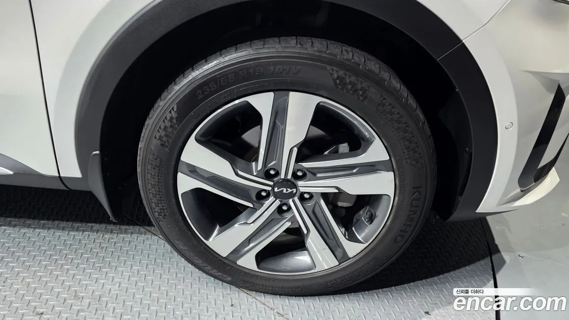 Kia Sorento — фото 6