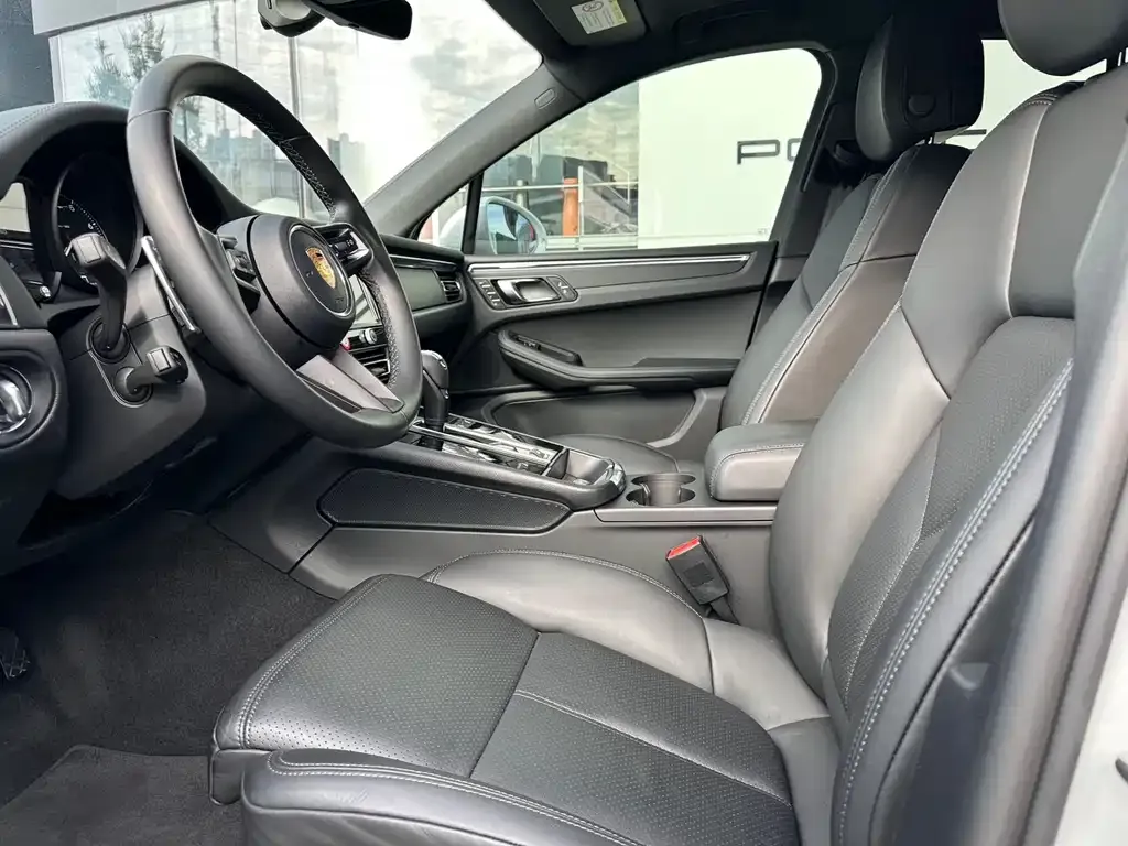 Porsche Macan 2022 из CN, фото 4