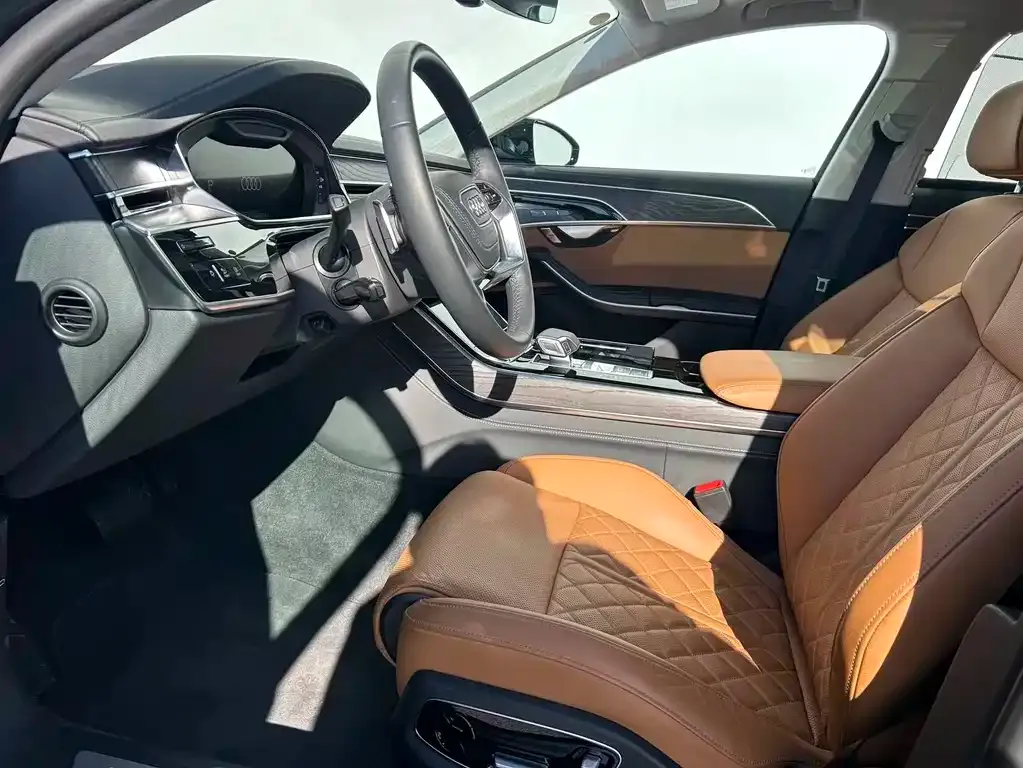 Audi A8 2024 из CN, фото 3
