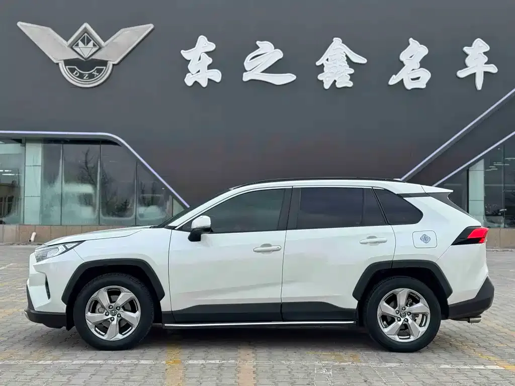 Toyota RAV4 2021 из CN, фото 4