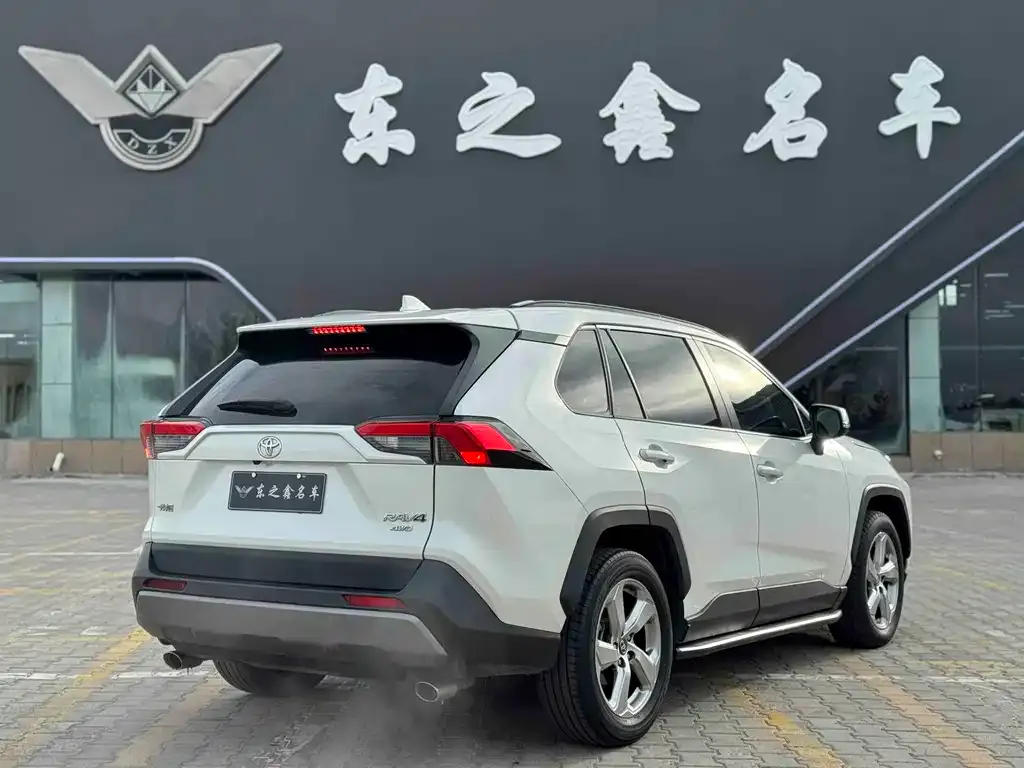Toyota RAV4 2021 из CN, фото 6