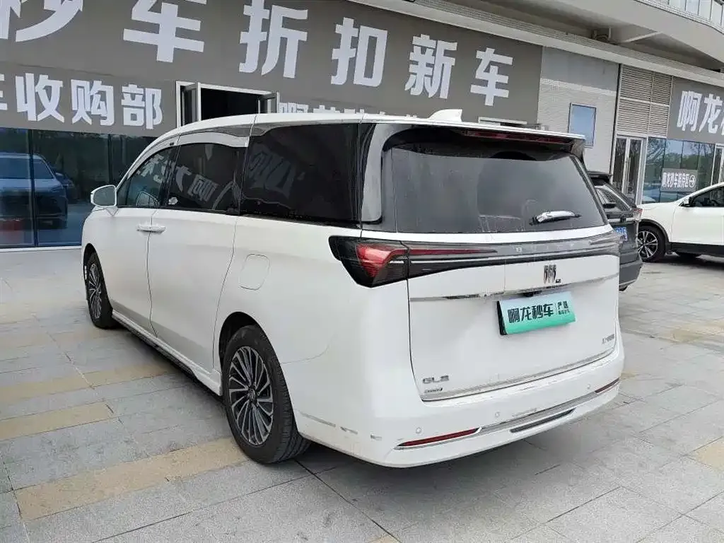 Buick GL8 Hybrid 2025 из CN, фото 4