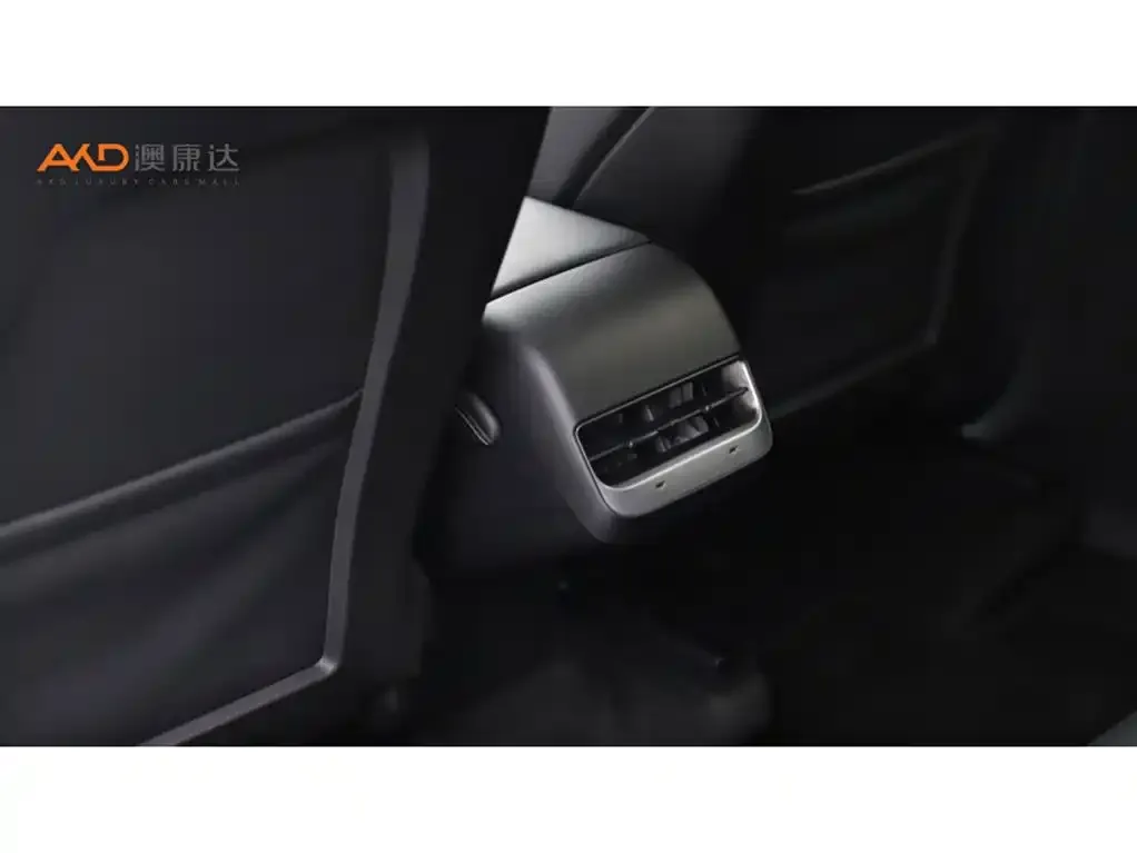 Tesla Model Y 2024 из CN, фото 3