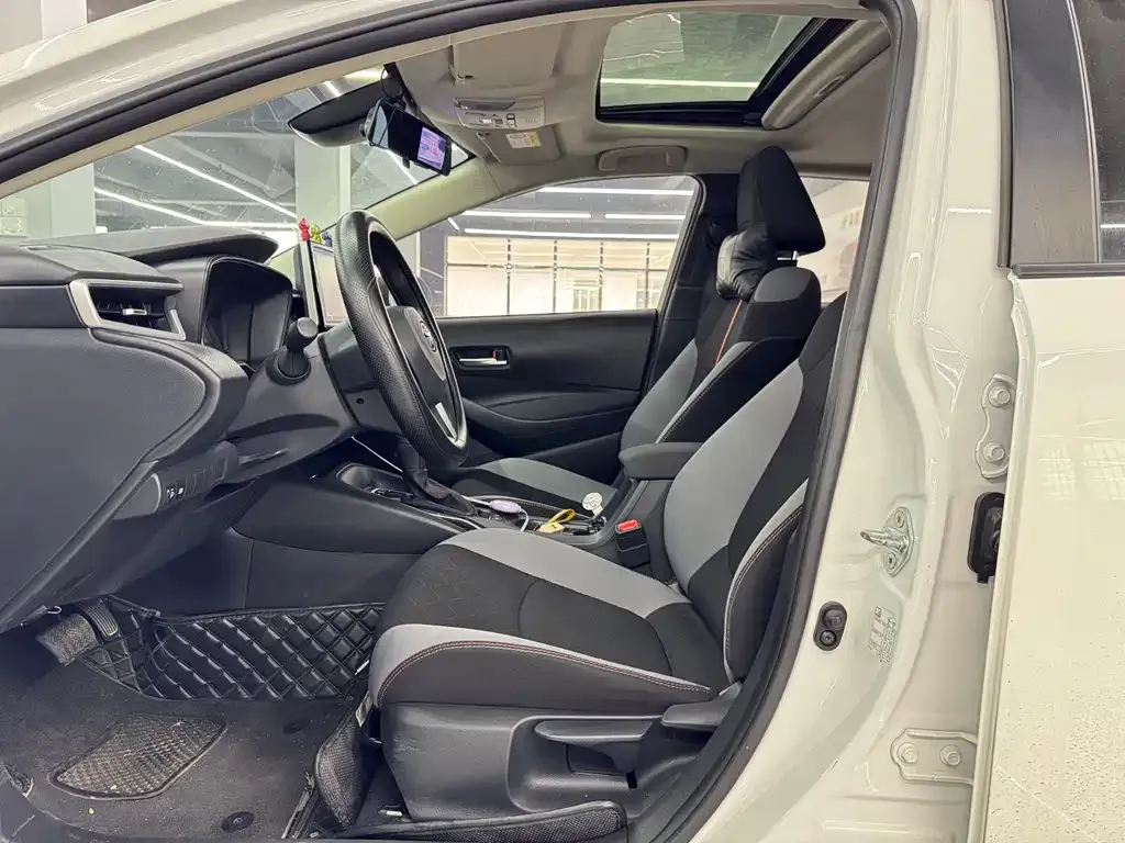 Toyota Corolla 2022 из CN, фото 9