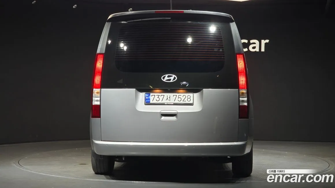 Hyundai Staria 2025 из KR, фото 2