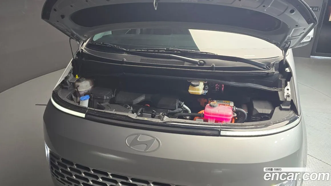 Hyundai Staria 2025 из KR, фото 3