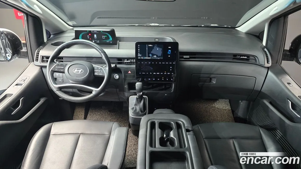 Hyundai Staria 2025 из KR, фото 6