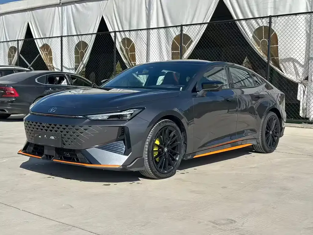 Changan UNI-V 2024 из CN, фото 1