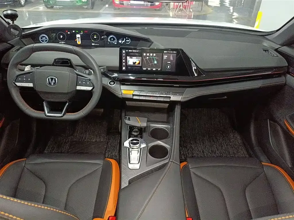 Changan UNI-V 2025 из CN, фото 9