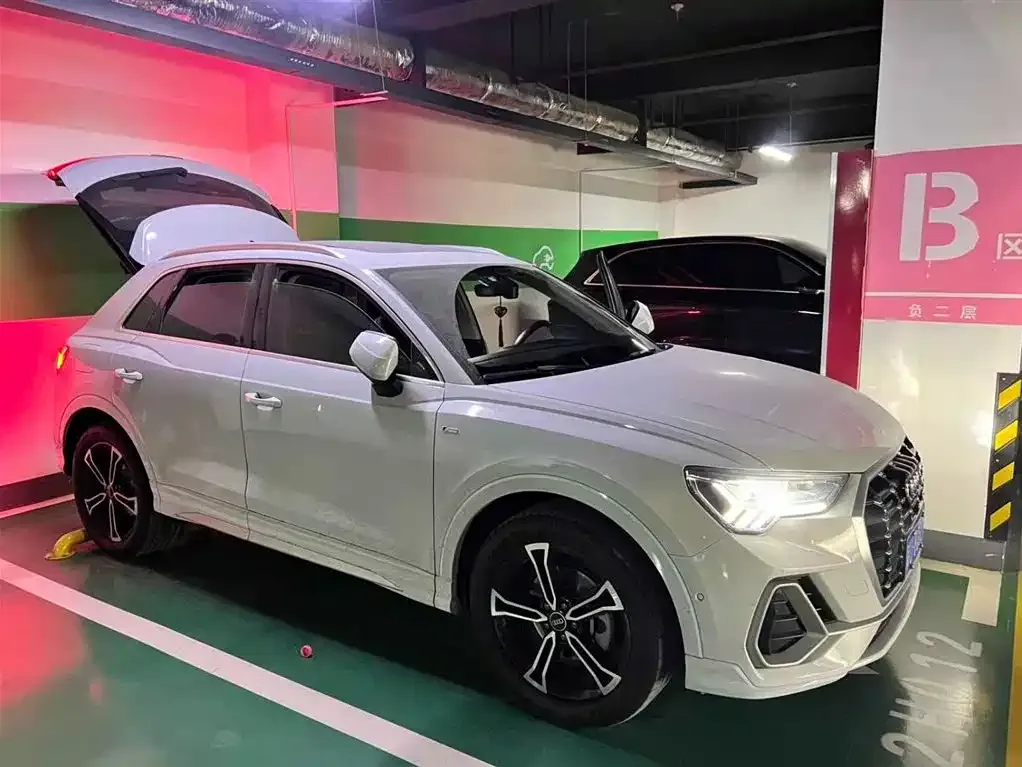 Audi Q3 2021 из CN, фото 2
