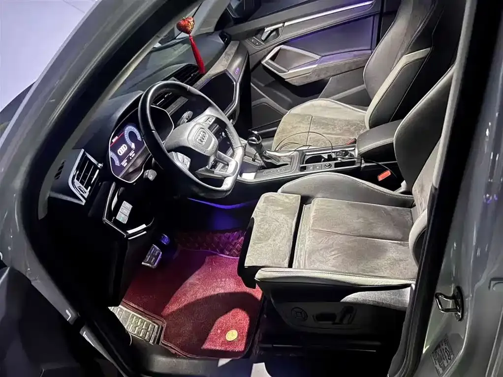 Audi Q3 2021 из CN, фото 3