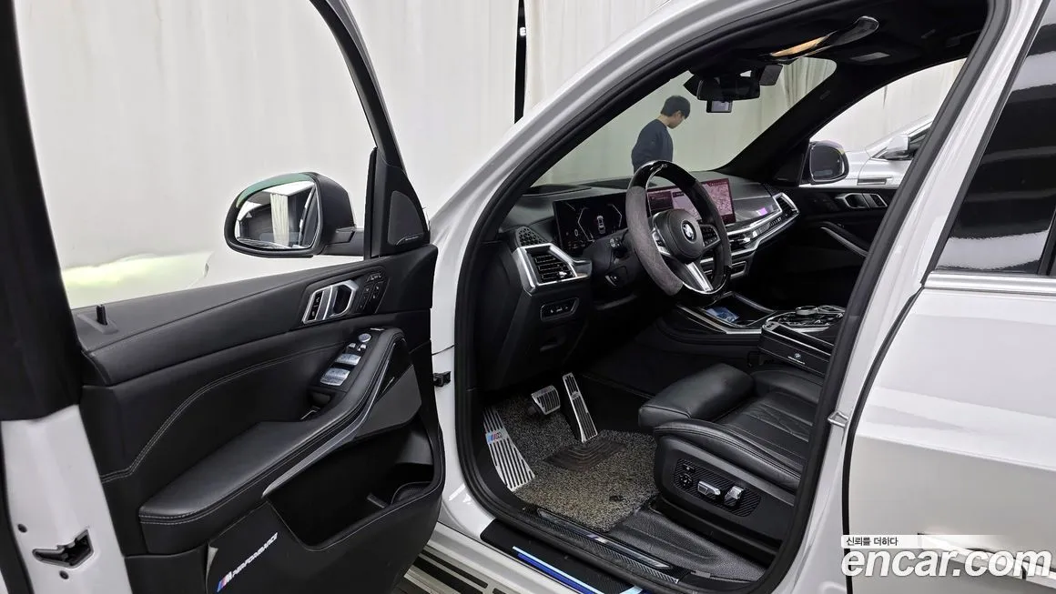 BMW X7 2024 из KR, фото 8