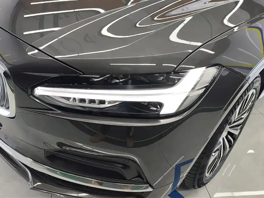 Volvo S90 2023 из CN, фото 4