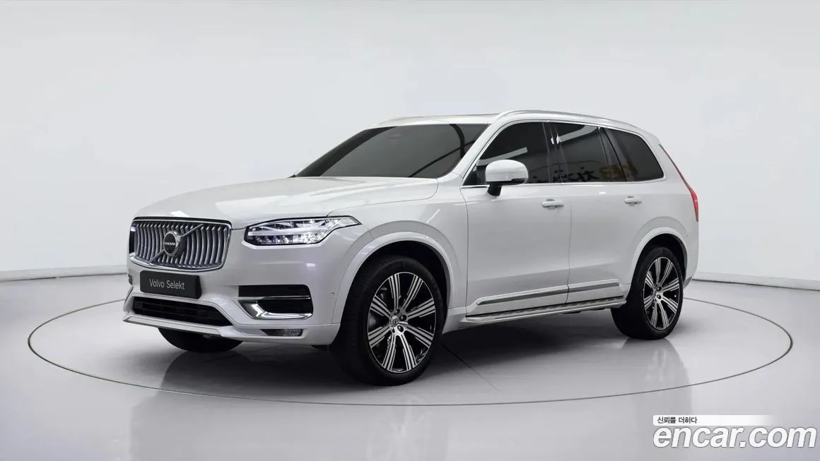 Volvo XC90 — фото 1