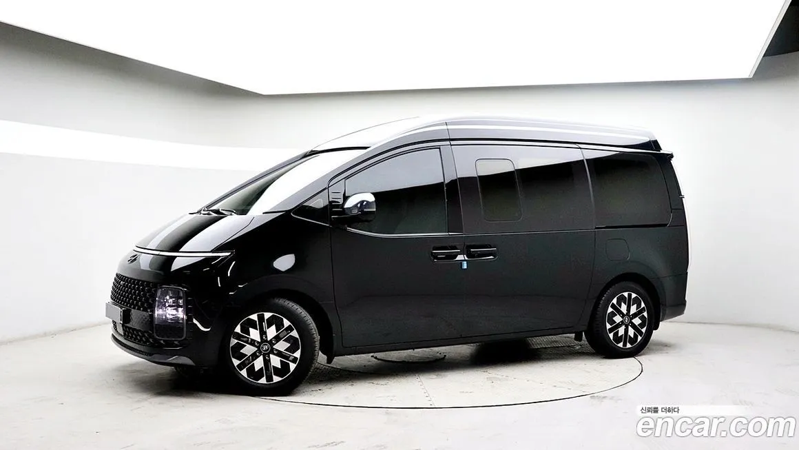 Hyundai Staria — фото 3
