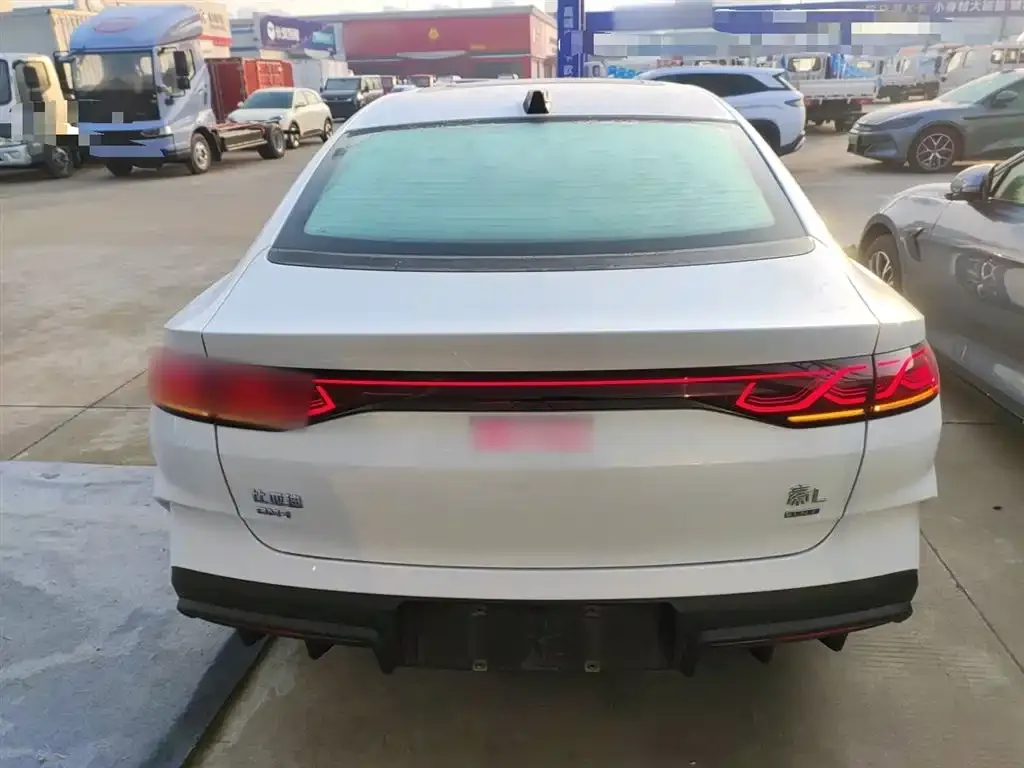 BYD Qin L 2025 из CN, фото 3