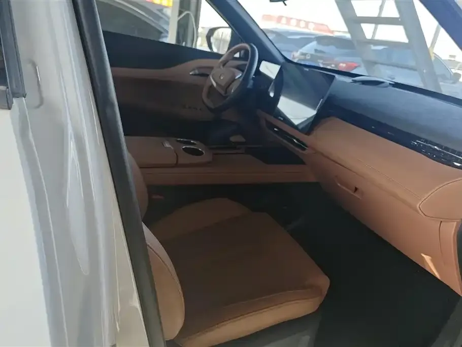 Changan UNI-Z New Energy 2025 из CN, фото 4