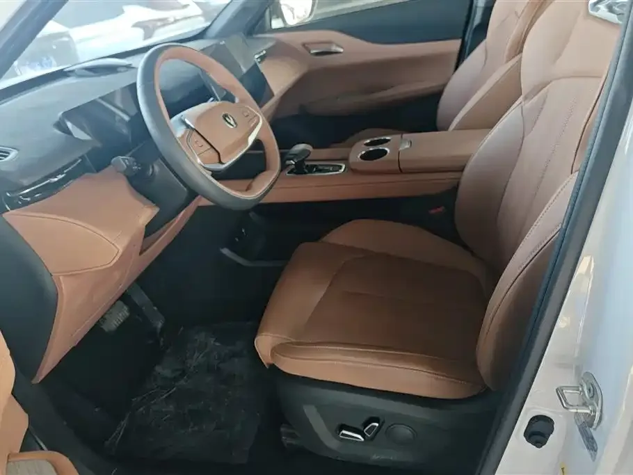 Changan UNI-Z New Energy 2025 из CN, фото 6