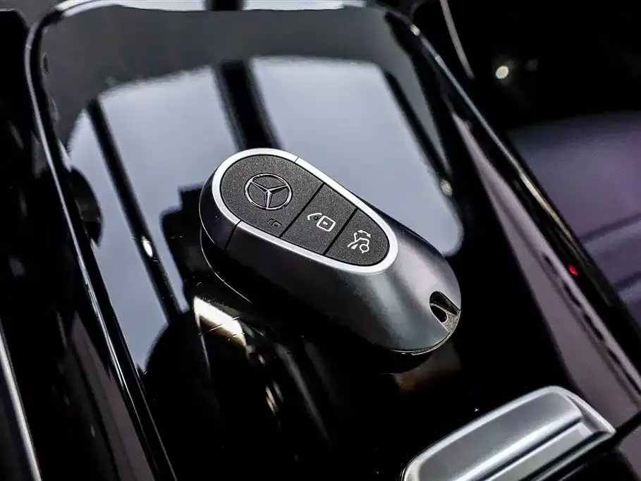 Mercedes-Benz GLC Coupe 2025 из CN, фото 4