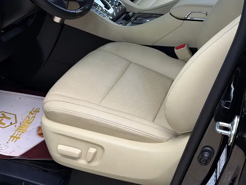 Toyota Alphard 2023 из CN, фото 3