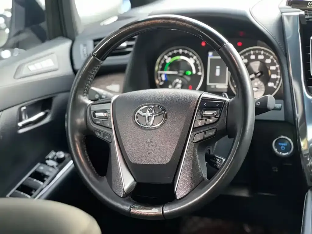 Toyota Vellfire 2022 из CN, фото 8