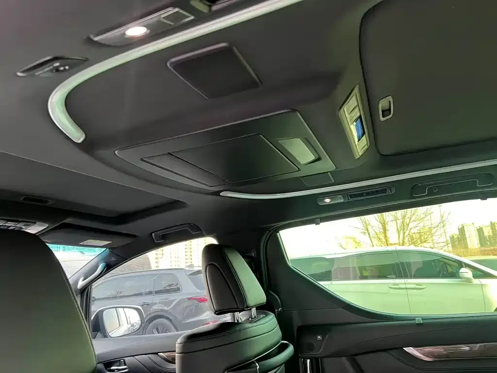 Toyota Vellfire 2022 из CN, фото 4