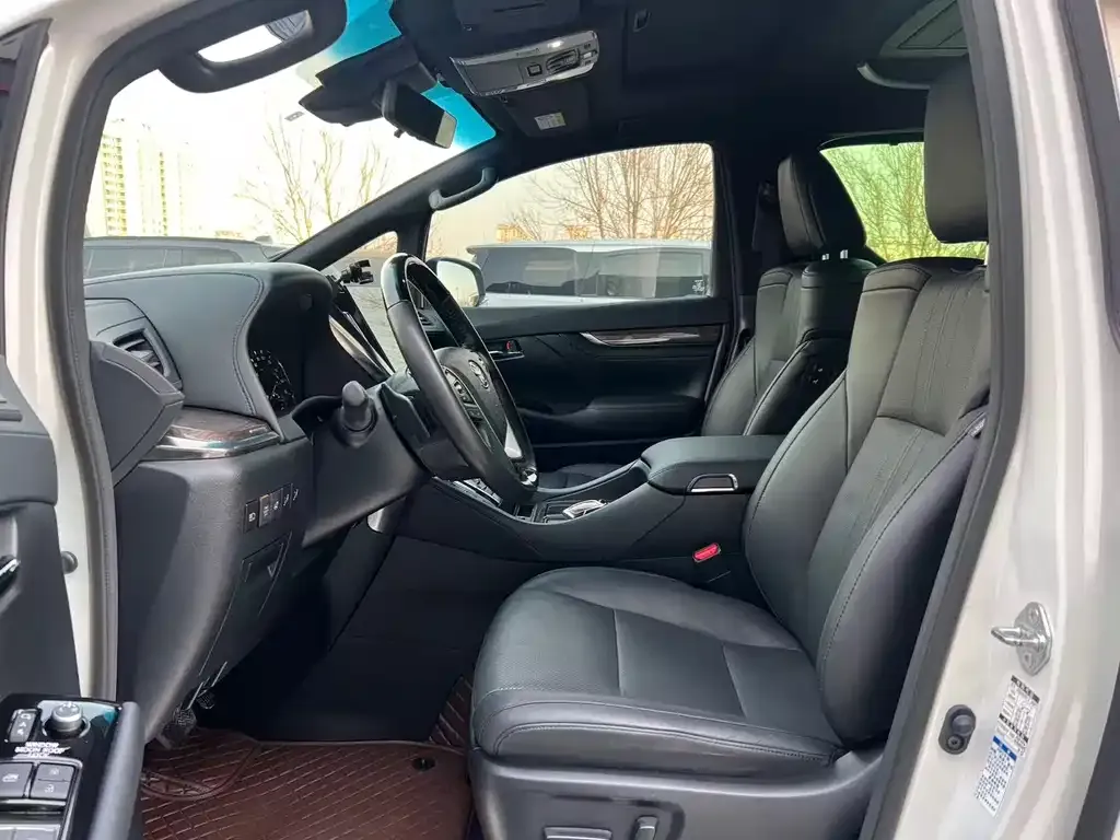 Toyota Vellfire 2022 из CN, фото 7