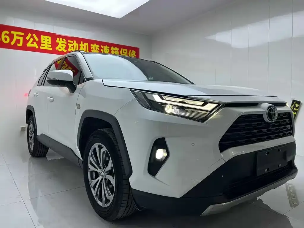 Toyota RAV4 2023 из CN, фото 5