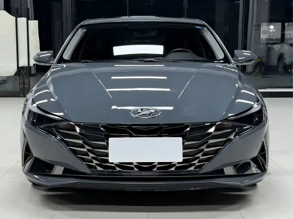 Hyundai Elantra 2023 из CN, фото 2