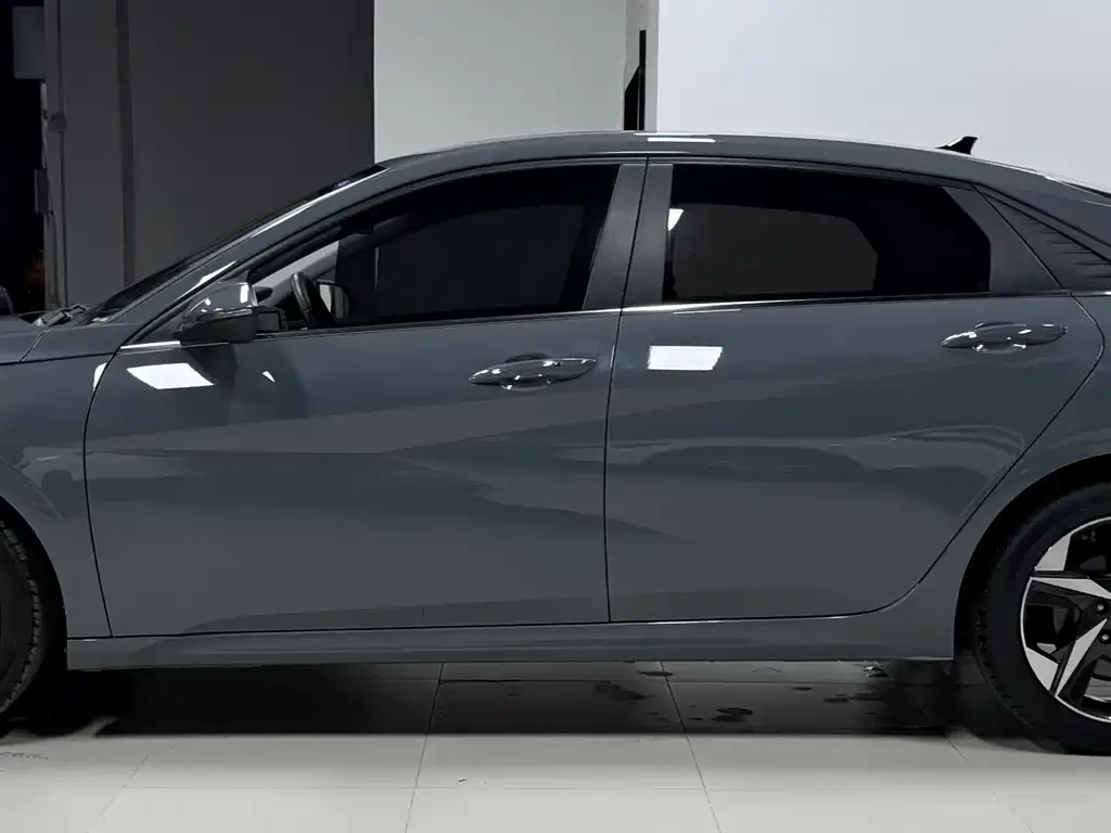 Hyundai Elantra 2023 из CN, фото 6