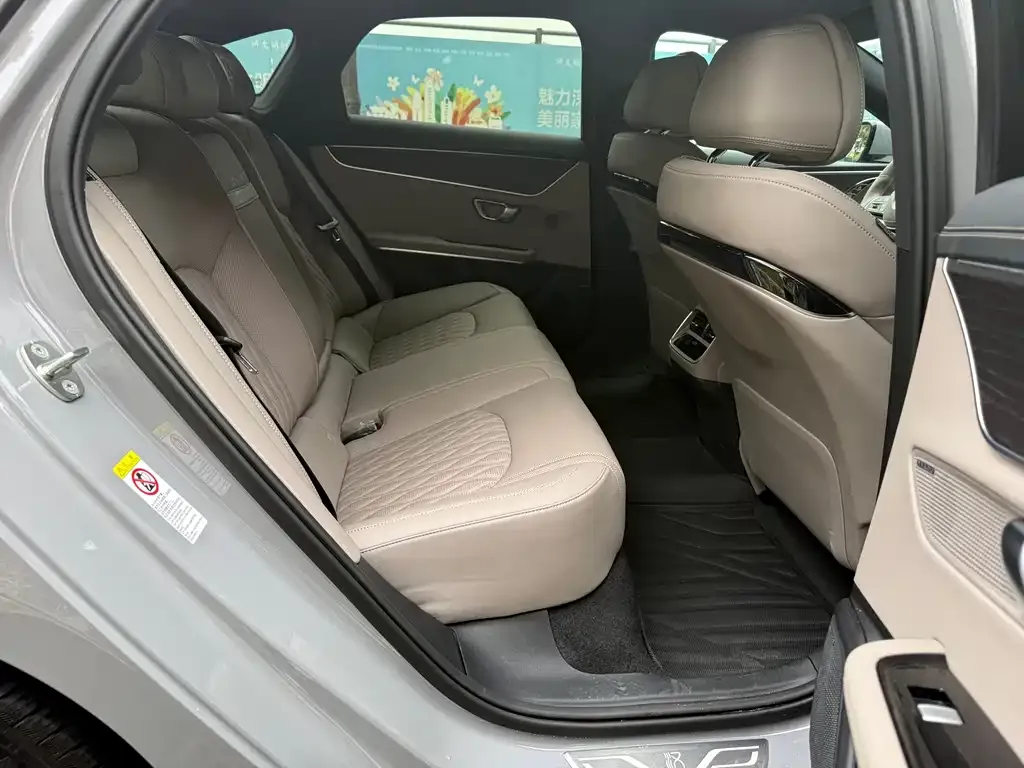 BYD Han 2025 из CN, фото 2
