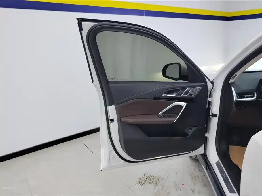 BMW X1 2023 из CN, фото 2