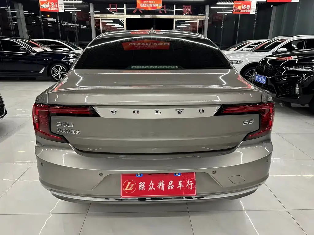 Volvo S90 2022 из CN, фото 2