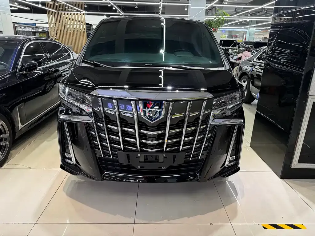 Toyota Alphard 2021 из CN, фото 7