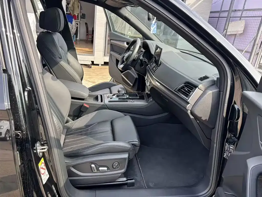 Audi Q5L 2024 из CN, фото 4