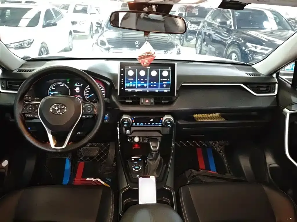 Toyota Wildlander 2022 из CN, фото 4