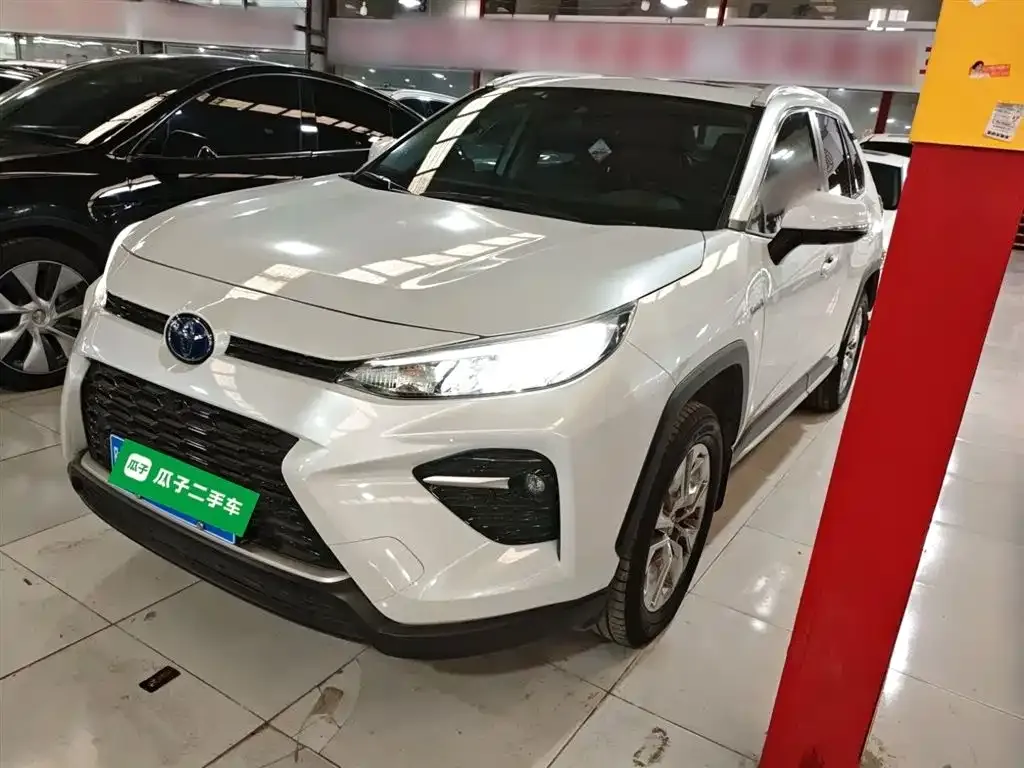 Toyota Wildlander 2022 из CN, фото 2
