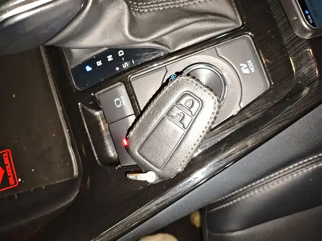 Toyota Wildlander 2022 из CN, фото 9