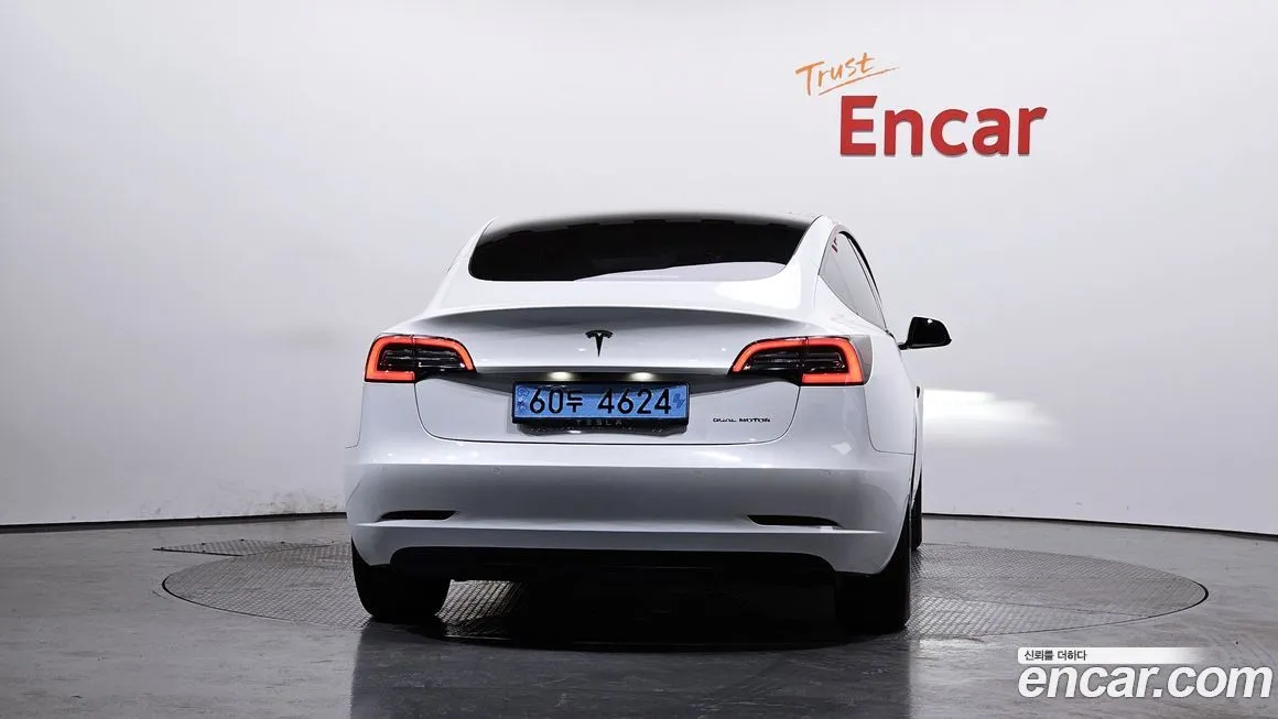Tesla Model 3 2021 из KR, фото 3