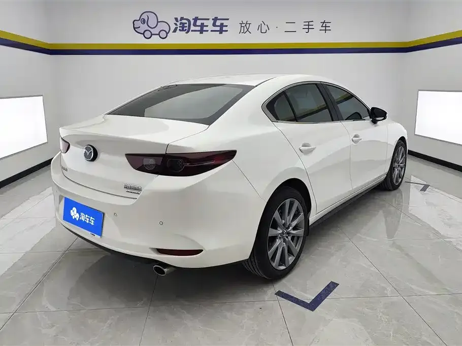 Mazda 3 Axela 2025 из CN, фото 3