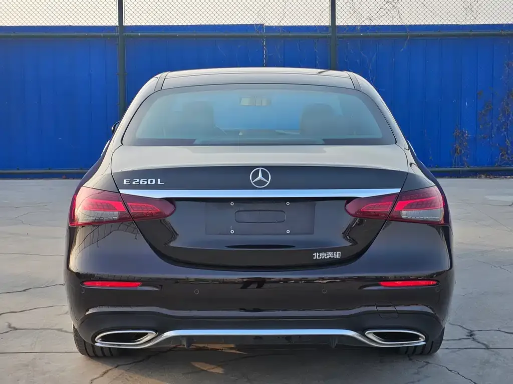 Mercedes-Benz E-Class 2023 из CN, фото 6