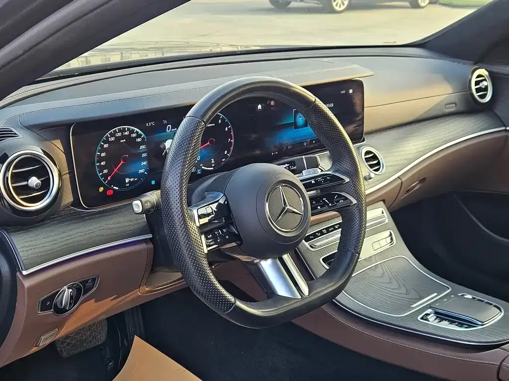 Mercedes-Benz E-Class 2023 из CN, фото 7
