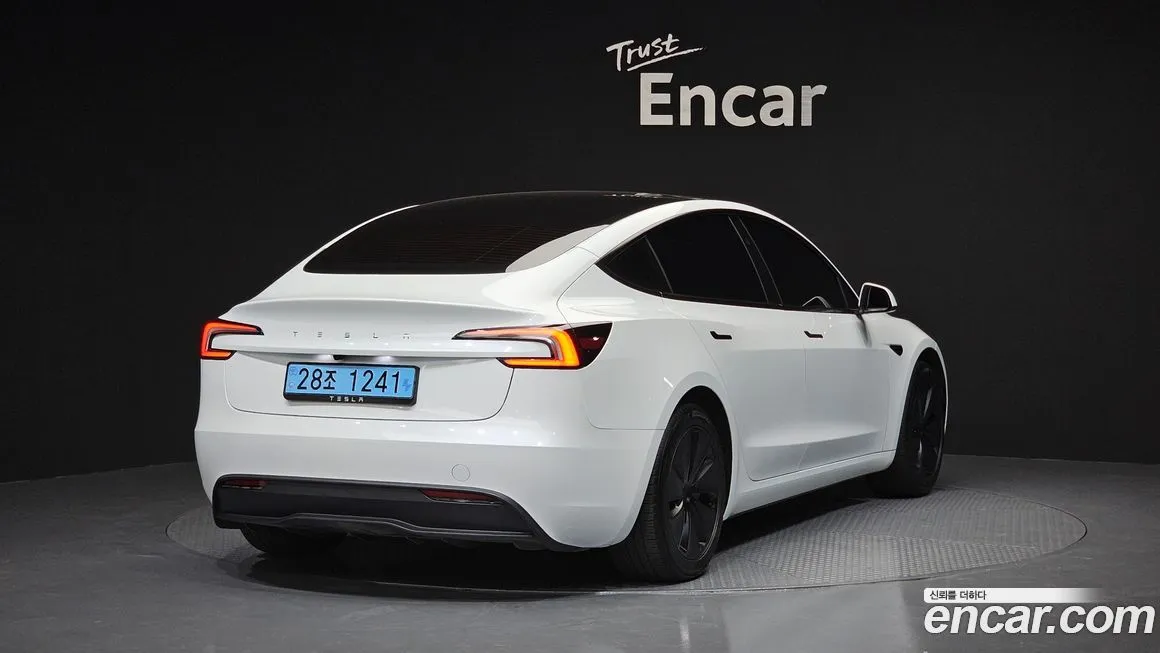 Tesla Model 3 2025 из KR, фото 7