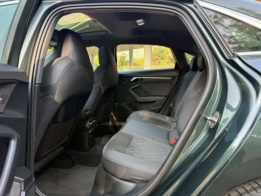Audi A3 2023 из CN, фото 3