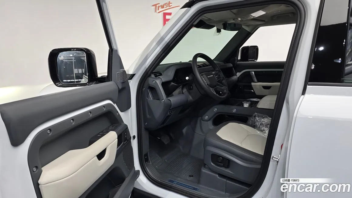 Land Rover Defender 2024 из KR, фото 8