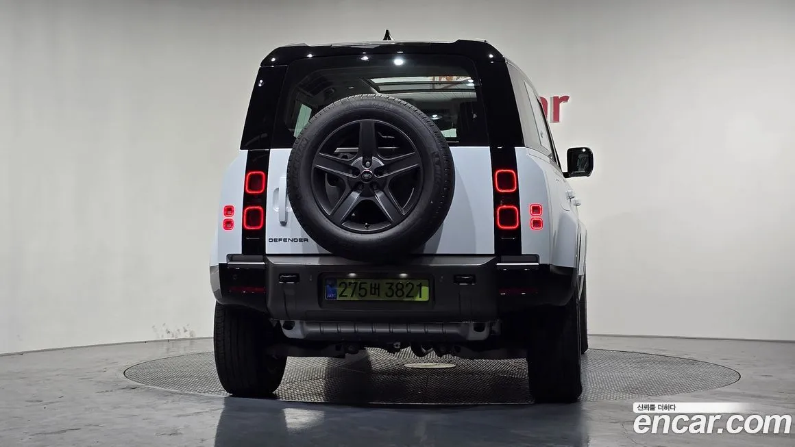 Land Rover Defender 2024 из KR, фото 6