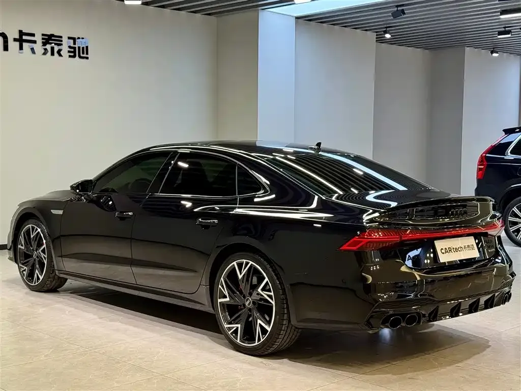Audi A7L 2024 из CN, фото 7