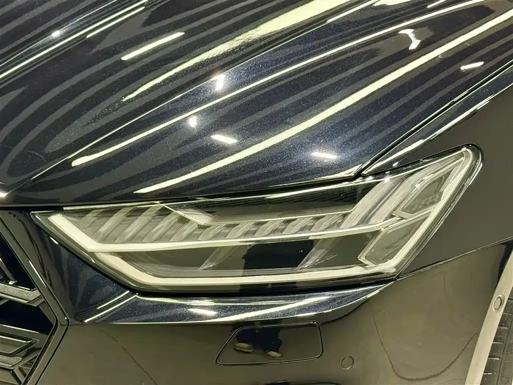 Audi A7L 2024 из CN, фото 3