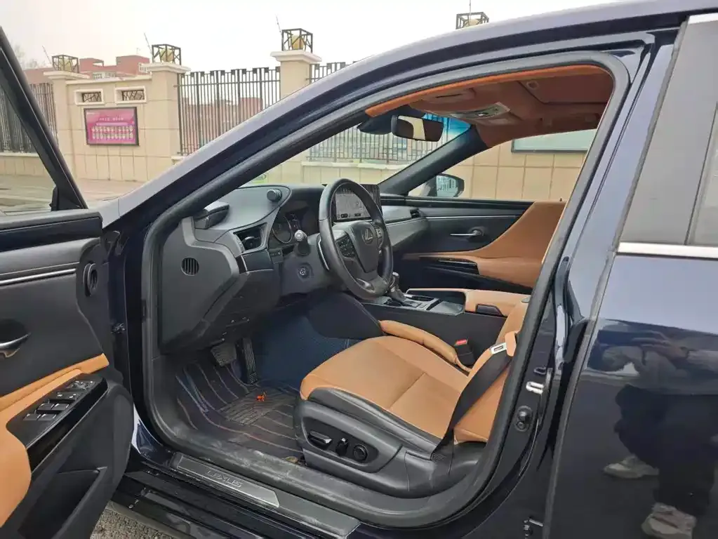 Lexus ES 2024 из CN, фото 8