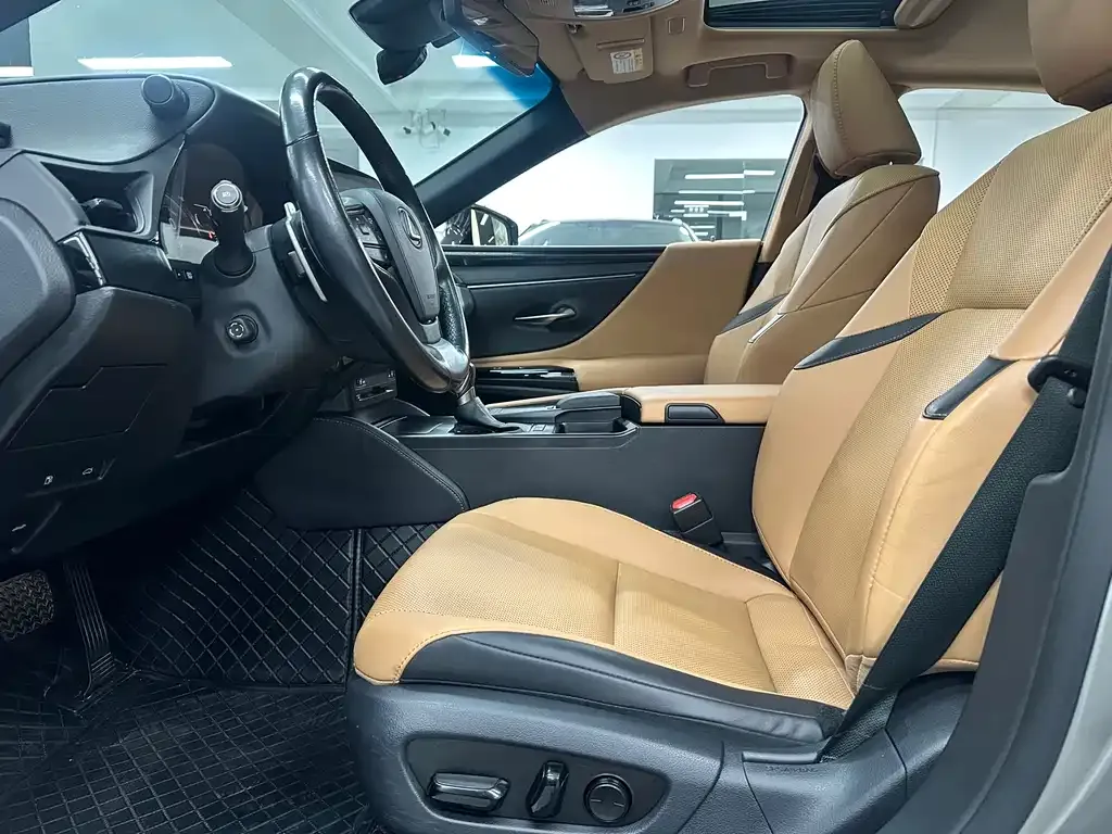 Lexus ES 2022 из CN, фото 7